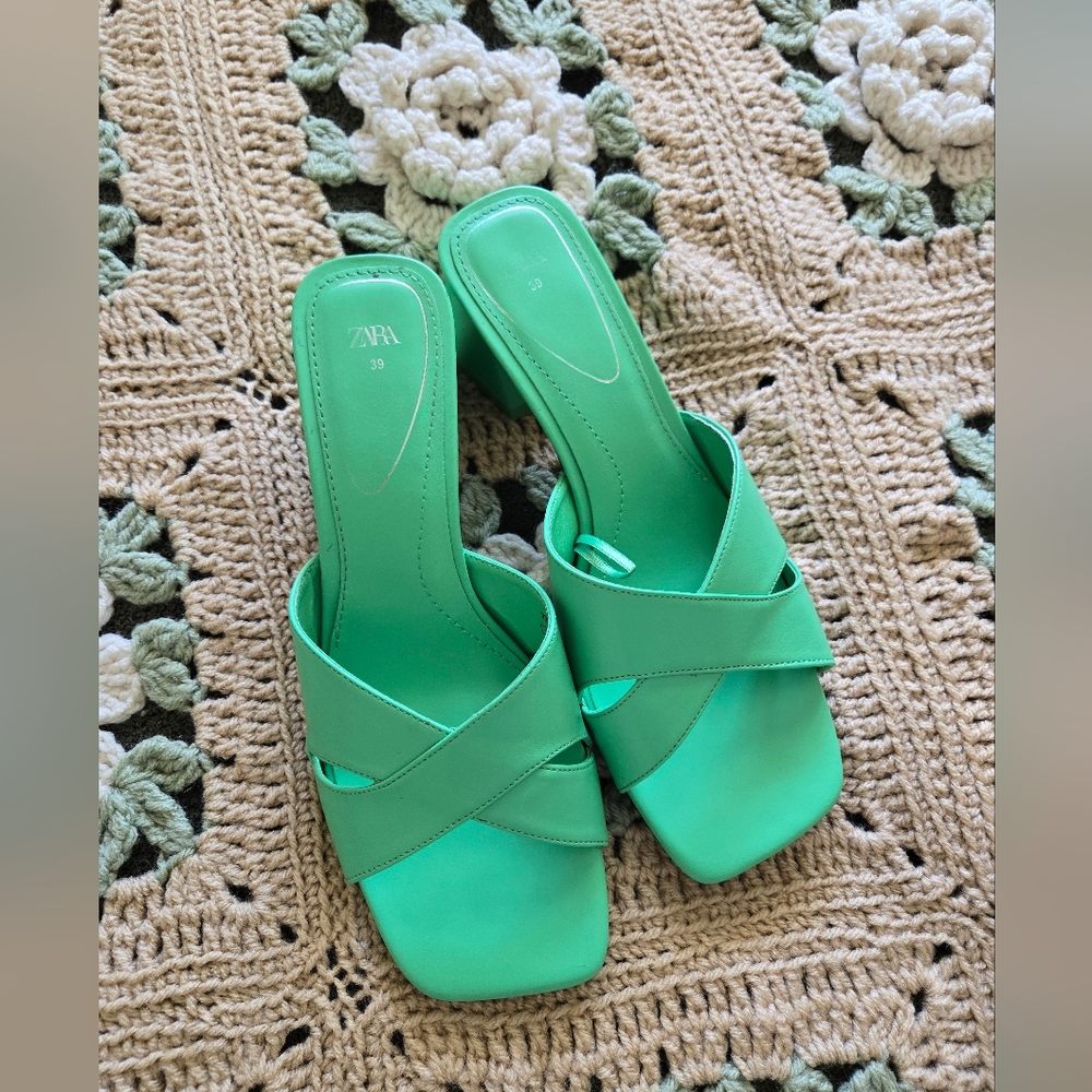 Green ZARA criss-cross Strappy Mid Height Square Toed Sandals